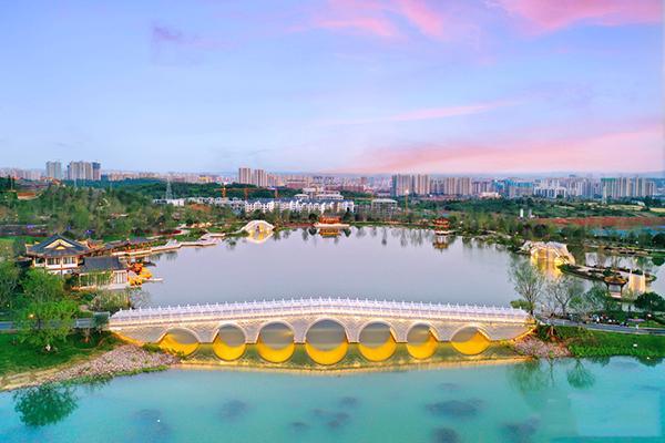 晋城,深度评论文章